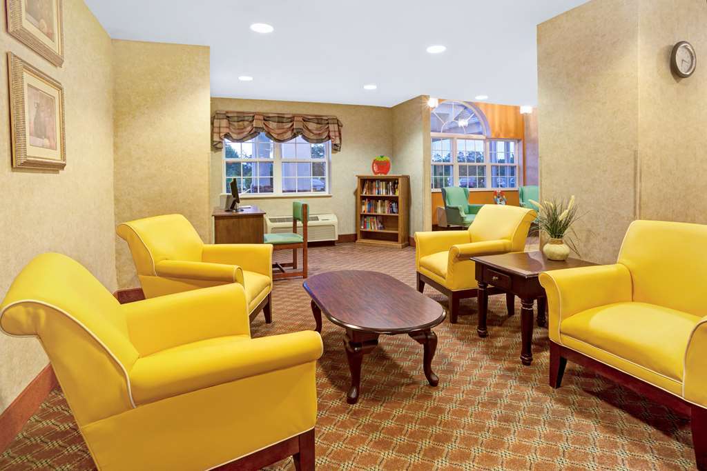 Microtel Inn & Suites By Wyndham Walterboro Intérieur photo